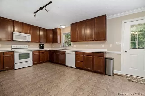 12380 Cedar Trl, Gloucester, VA 23061 photo 13