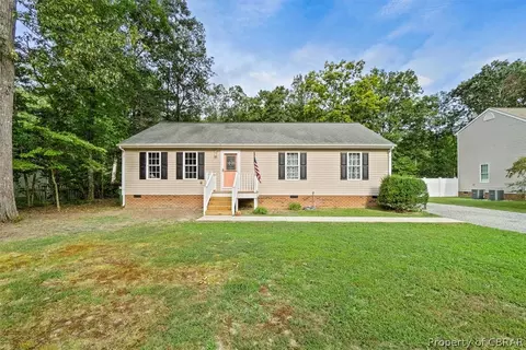 12380 Cedar Trl, Gloucester, VA 23061 photo 1