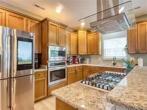 401 Calvert St, Hampton, VA 23669 photo 13