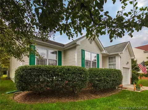6746 Cox Ave, Gloucester, VA 23061 photo 2