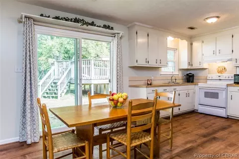 6347 Meadow Dr, Gloucester, VA 23061 photo 9