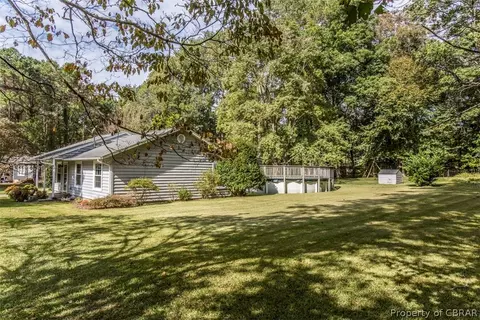 6347 Meadow Dr, Gloucester, VA 23061 photo 4