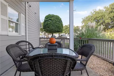 1026 High Dunes #101, Hampton, VA 23664 photo 6