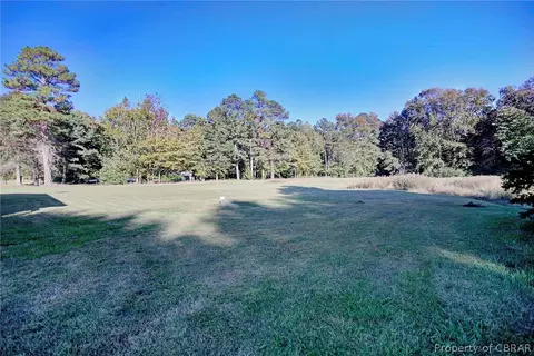 11771 Harcum Rd, Gloucester, VA 23061 photo 5