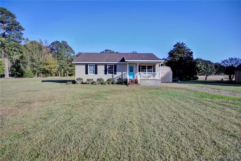 11771 Harcum Rd, Gloucester, VA 23061 photo 3