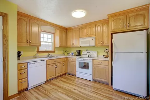11771 Harcum Rd, Gloucester, VA 23061 photo 8