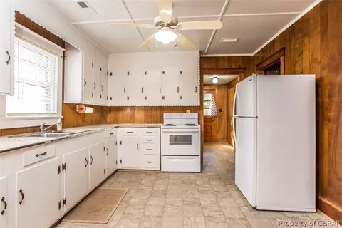 6238 Burleigh Rd, Gloucester, VA 23061 photo 11