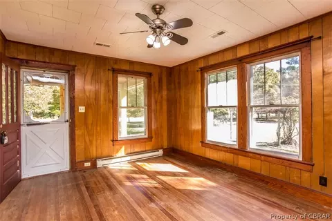 6238 Burleigh Rd, Gloucester, VA 23061 photo 4