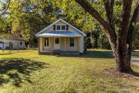 6238 Burleigh Rd, Gloucester, VA 23061 photo 2