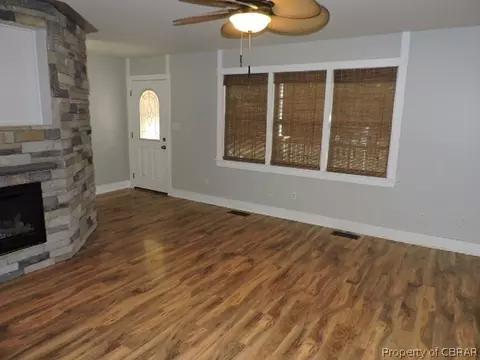 10070 Diligence Ln, Gloucester, VA 23061 photo 10
