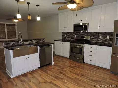 10070 Diligence Ln, Gloucester, VA 23061 photo 2
