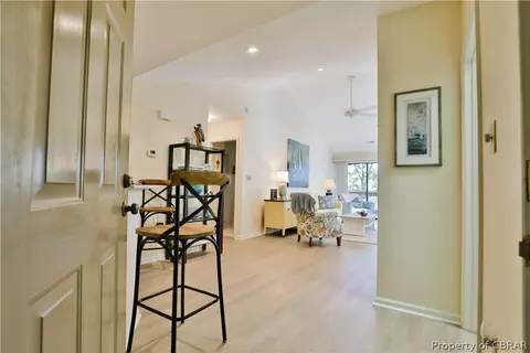 63 Mariners Point Ln, Hartfield, VA 23071 photo 3