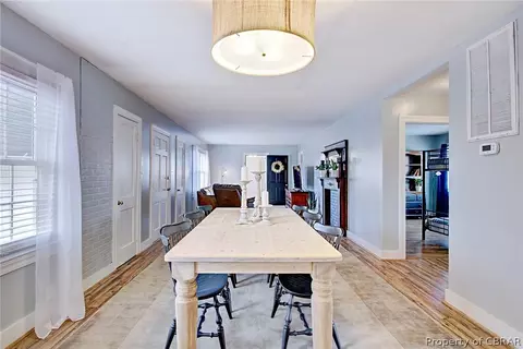 468 Gloucester Rd, Saluda, VA 23149 photo 8