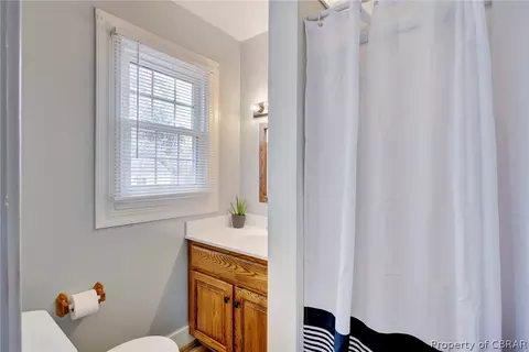 468 Gloucester Rd, Saluda, VA 23149 photo 18