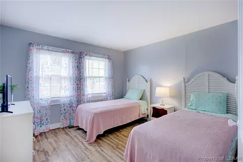 468 Gloucester Rd, Saluda, VA 23149 photo 17