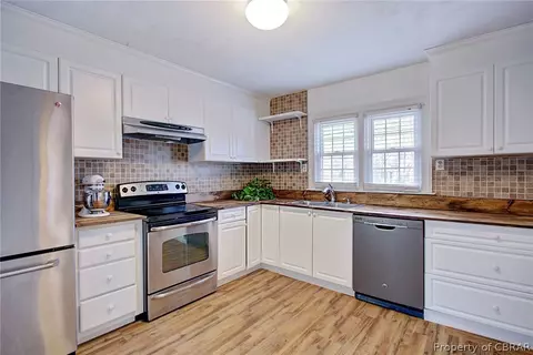 468 Gloucester Rd, Saluda, VA 23149 photo 12