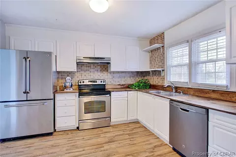 468 Gloucester Rd, Saluda, VA 23149 photo 10