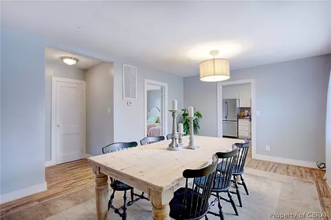 468 Gloucester Rd, Saluda, VA 23149 photo 6