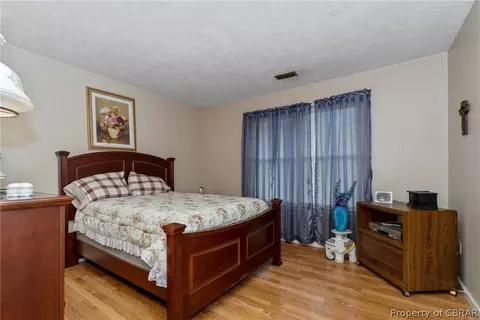 8935 Marlfield Rd, Gloucester, VA 23061 photo 16
