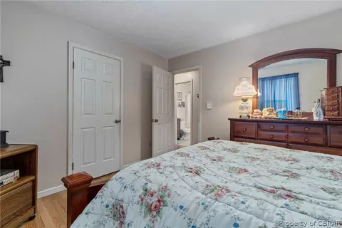 8935 Marlfield Rd, Gloucester, VA 23061 photo 17