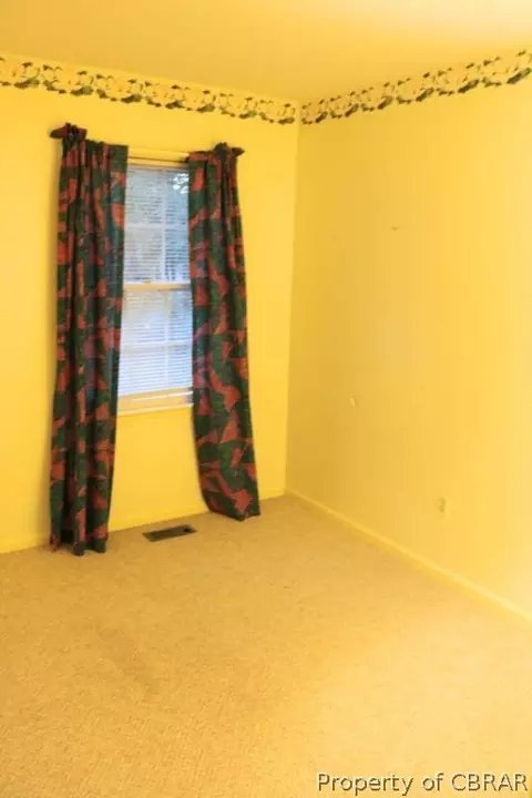 4758 Wakehurst Cir, Gloucester, VA 23061 photo 10