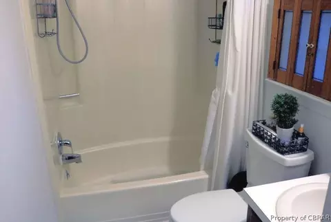 4758 Wakehurst Cir, Gloucester, VA 23061 photo 11