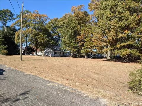 7613 Thomas Nelson Rd, Gloucester Point, VA 23062 photo 3