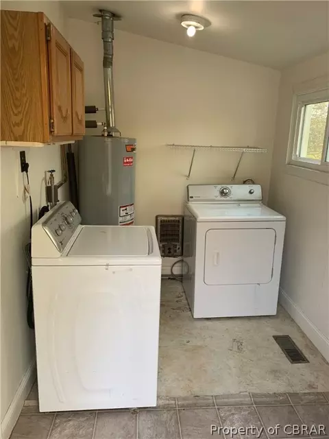 531 E Maynor Dr, Williamsburg, VA 23185 photo 3