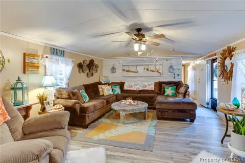 9011 Days End Ln, Gloucester, VA 23061 photo 12