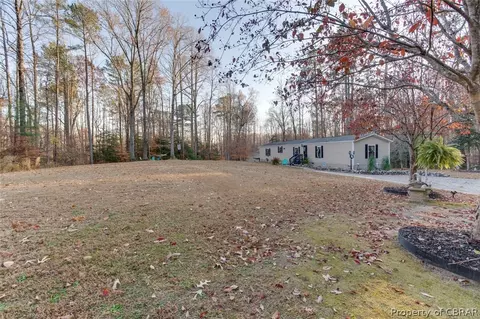 9011 Days End Ln, Gloucester, VA 23061 photo 4