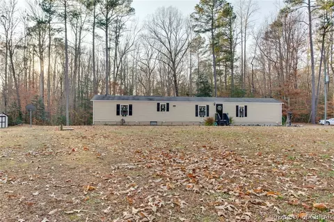 9011 Days End Ln, Gloucester, VA 23061 photo 1