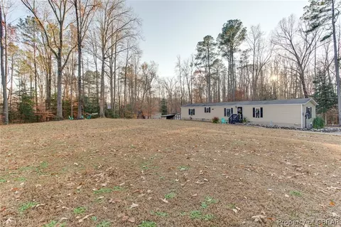 9011 Days End Ln, Gloucester, VA 23061 photo 2