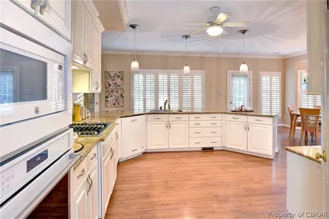 108 Addingtons, Williamsburg, VA 23188 photo 12
