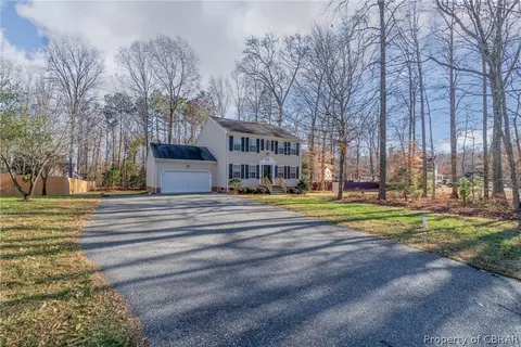 8198 Hamilton Dr, Gloucester, VA 23061 photo 7