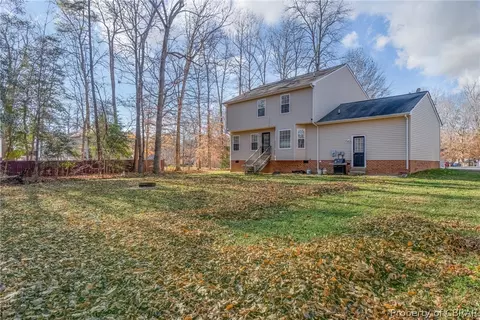 8198 Hamilton Dr, Gloucester, VA 23061 photo 10