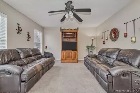 8198 Hamilton Dr, Gloucester, VA 23061 photo 20