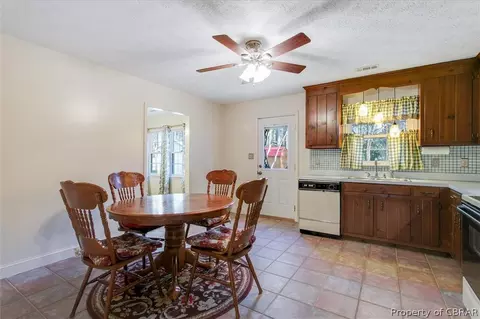 4393 Teal Cir, Gloucester, VA 23061 photo 17