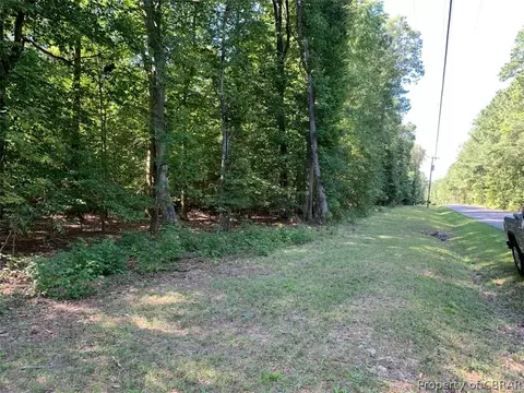 000 River Run, Hartfield, VA 23071