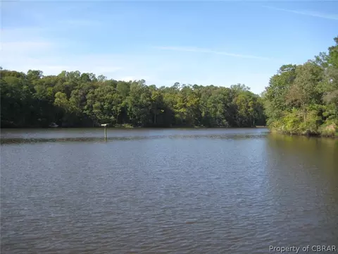 11678 River Crest Dr, Gloucester, VA 23061 photo 4