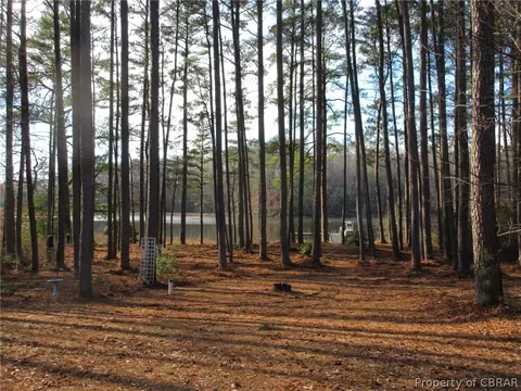 11678 River Crest Dr, Gloucester, VA 23061 photo 9