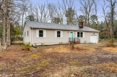 7757 Ark Rd, Gloucester, VA 23061 photo 1