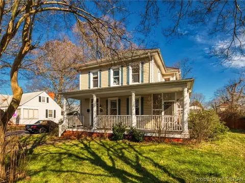 124 Locust Ave, Hampton, VA 23664 photo 2