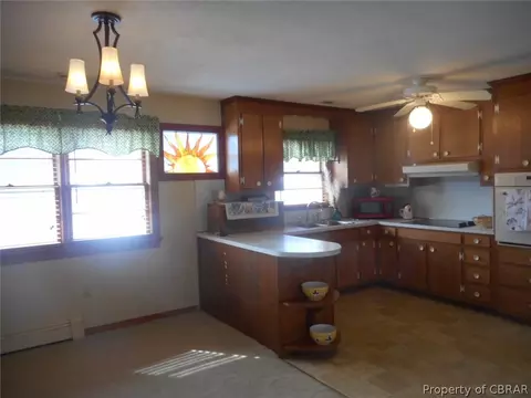 3958 Hickory Fork Rd, Gloucester, VA 23061 photo 17