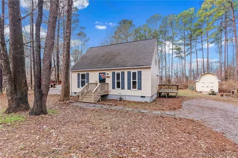 4465 Travis Run, Gloucester, VA 23061 photo 2
