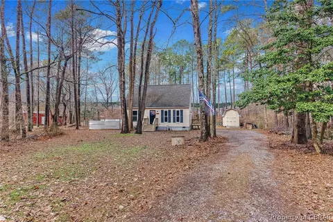 4465 Travis Run, Gloucester, VA 23061 photo 1