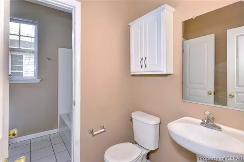240 Bailey Park Dr, Hampton, VA 23669 photo 18