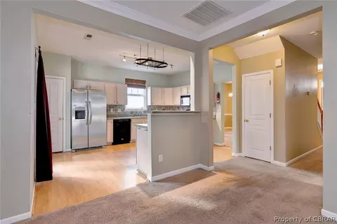 240 Bailey Park Dr, Hampton, VA 23669 photo 13