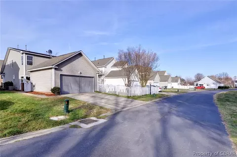 240 Bailey Park Dr, Hampton, VA 23669 photo 34