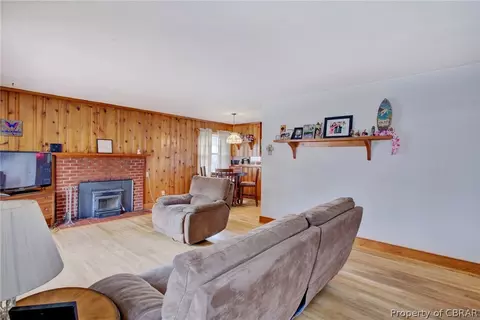 2080 River Rd, Hayes, VA 23072 photo 5