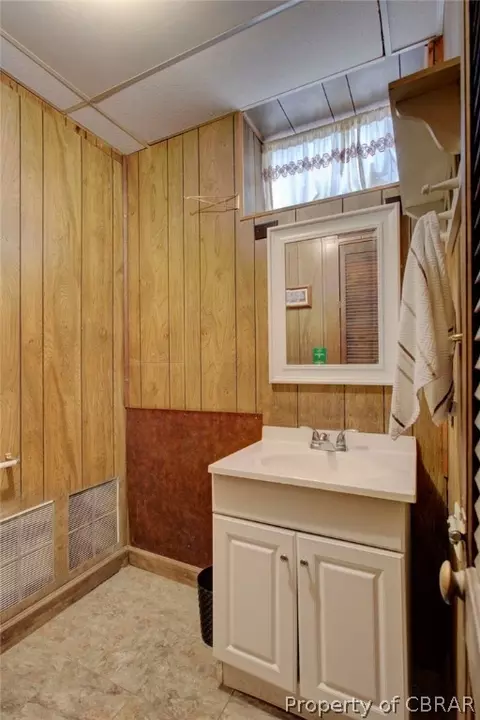 2080 River Rd, Hayes, VA 23072 photo 17